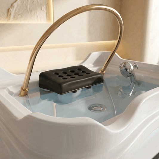 Détail arceau doré Head Spa One au-dessus du bac